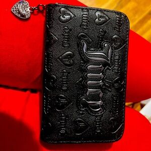 Juicy couture wallet